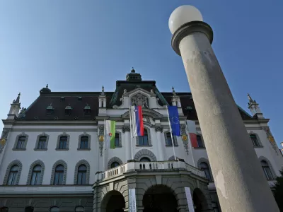 - 17.03.2016 - Univerza v Ljubljani, Kongresni trg 12 - stavba //FOTO: Tomaž Skale