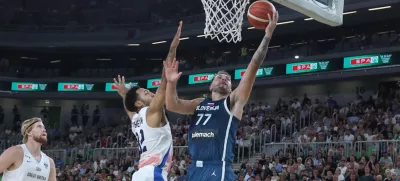 Slovenci brez težav ugnali skromno Veliko Britanijo, čaka jih še vroča Srbija