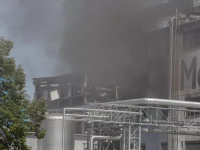 - 12.05.2022 &ndash; Kočevje &ndash; požar - eksplozija v kemični tovarni Melamin - razneslo kotel v proizvodnji - po&scaron;kodovanih več kot dvajset oseb, dve osebi huje opečeni //FOTO: Bojan Velikonja