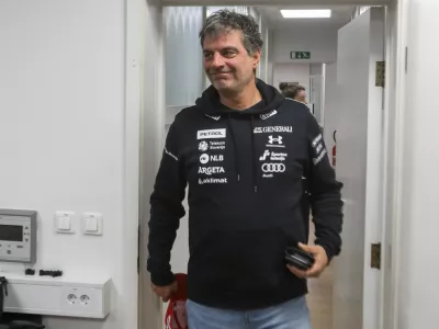 - Ale&scaron; Brezav&scaron;ček, trener,- 27.01.2025. - Novinarska konferenca smučarske reprezentance Slovenije v hitrih disciplinah.//FOTO: Bojan Velikonja