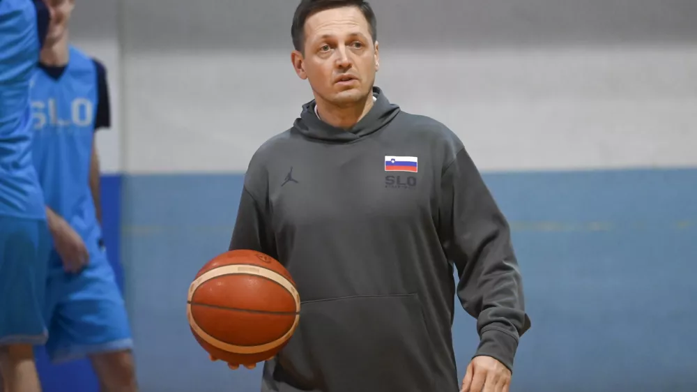 Aleksander Sekulić, selektor ko&scaron;arkarske reprezentance- 08.11.2022 &ndash; slovenska ko&scaron;arkarska reprezentanca - trening - priprave na novi dve kvalifikacijski tekmi z Izraelci in Nemci za svetovno prvenstvo leta 2023 //FOTO: Nik Erik Neubauer