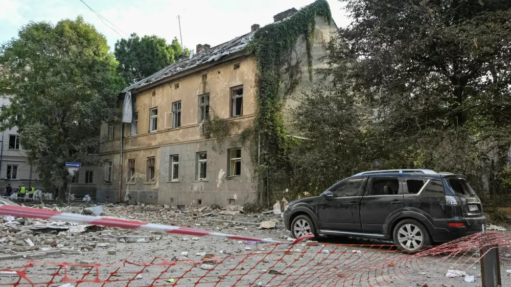 A view shows an apartment building hit by Russian drone strikes, amid Russia's attack on Ukraine, in Lviv, Ukraine August 21, 2025. REUTERS/Stringer