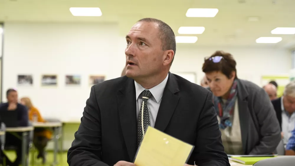 25.10. 2024 Ustanovna seja KGZS - imenovanje predsednika in ostalih organov zbornice - volitve - Kmetijsko gozdarska zbornica Slovenije. Jože Podgor&scaron;ek, svetnik Foruma za kmetijstvo in podeželje SDS in novi predsednik zbornice. FOTO: Nik Erik NeubauerFOTO: Nik Erik Neubauer