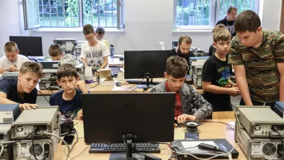 Svet sodobnih tehnologij in elektrotehnike