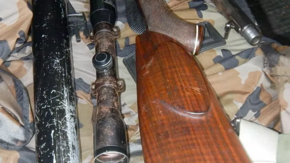 Lovska pu&scaron;ka z du&scaron;ilcem