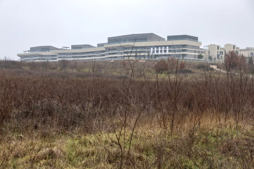- 25.01.2025 - Protest slovenskih in hrva&scaron;kih vikenda&scaron;ev v Umagu - črnogradnja, Savudrija//FOTO: Jaka Gasar