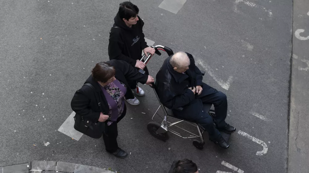 Zdravstvo - simbolična fotografijaDolgotrajna oskrbaUpokojenciPacienti- 15.2.2024 - UKC Ljubljana - Urgenca// FOTO: Nik Erik Neubauer