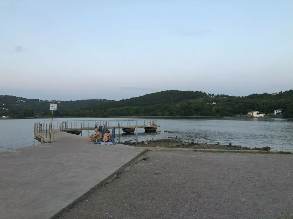 Debeli rtič: policijska plaža že leta zapu&scaron;čena in neprivlačna, zdaj so na&scaron;li re&scaron;itev