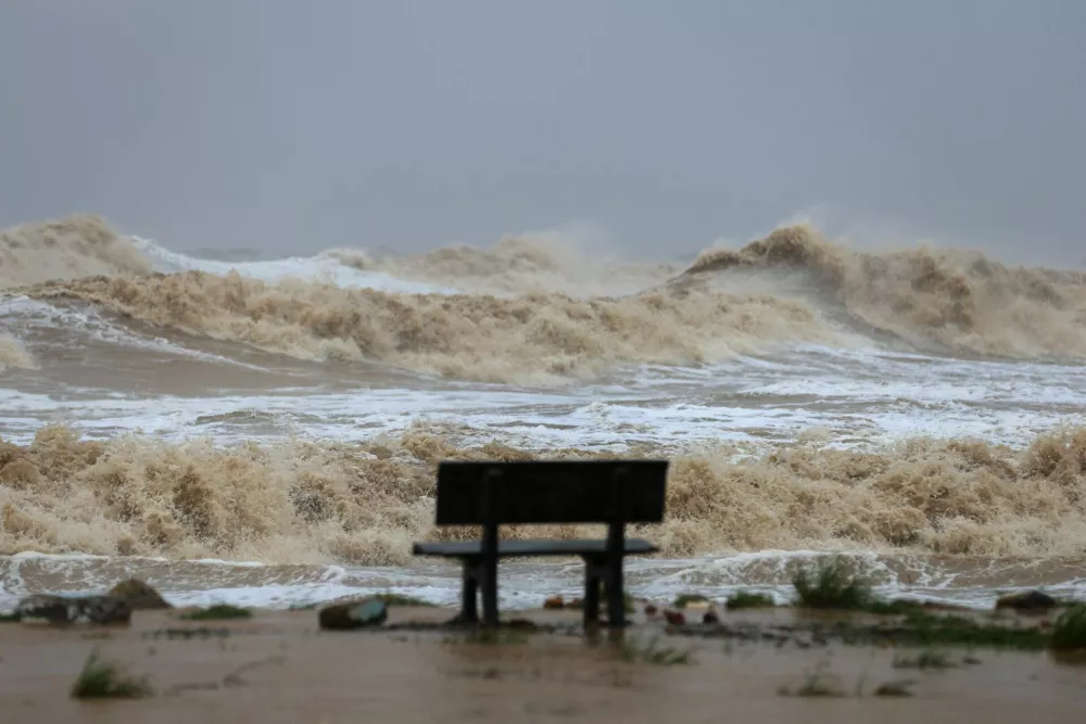 Waves approach Cua Lo beach, while Typhoon Kajiki approaches Nghe An province, Vietnam, August 25, 2025. REUTERS/Minh Nguyen