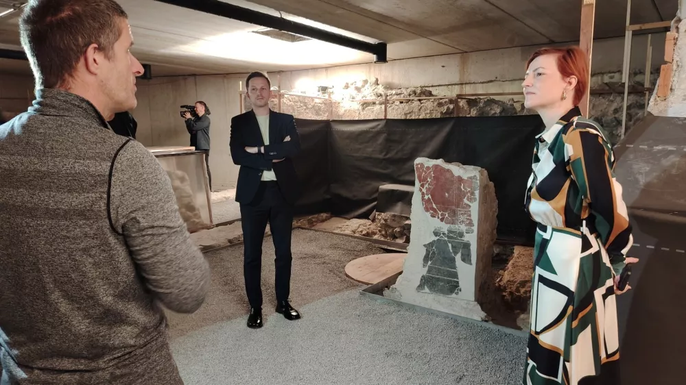 Celjski Pompeji bodo dostopni vsem: &raquo;Gre za izjemno odkritje rimske vile s freskami&laquo;