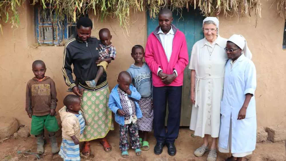 Dostojanstvo, zgrajeno s slovensko pomočjo: &raquo;Slovenija ima veliko srce&laquo;