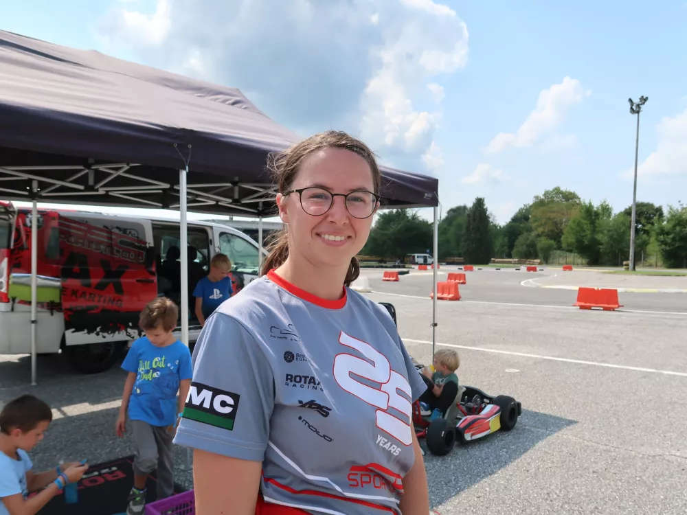 Katja Pivk, petkratna državna prvakinja v kartingu: Mlaj&scaron;i kot si, hitreje in bolje se privadi&scaron; na občutke, ki jih karting daje. / Foto: Nata&scaron;a Bucik Ozebek