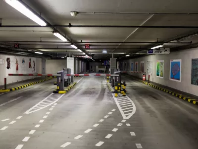 - 12.01.2021 - Parkirna hi&scaron;a PH Kongresni trg &ndash; garažna hi&scaron;a je opremljena z avtomatskimi vhodno-izhodnim sistemi, avtomatskimi blagajnami in video nadzornim sistemom - //FOTO: Bojan Velikonja