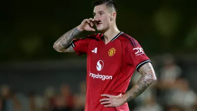 Soccer Football - Carabao Cup - Second Round - Grimsby Town v Manchester United - Blundell Park, Grimsby, Britain - August 27, 2025 Manchester United's Benjamin Sesko Action Images via Reuters/Lee Smith EDITORIAL USE ONLY. NO USE WITH UNAUTHORIZED AUDIO, VIDEO, DATA, FIXTURE LISTS, CLUB/LEAGUE LOGOS OR 'LIVE' SERVICES. ONLINE IN-MATCH USE LIMITED TO 120 IMAGES, NO VIDEO EMULATION. NO USE IN BETTING, GAMES OR SINGLE CLUB/LEAGUE/PLAYER PUBLICATIONS. PLEASE CONTACT YOUR ACCOUNT REPRESENTATIVE FOR FURTHER DETAILS..