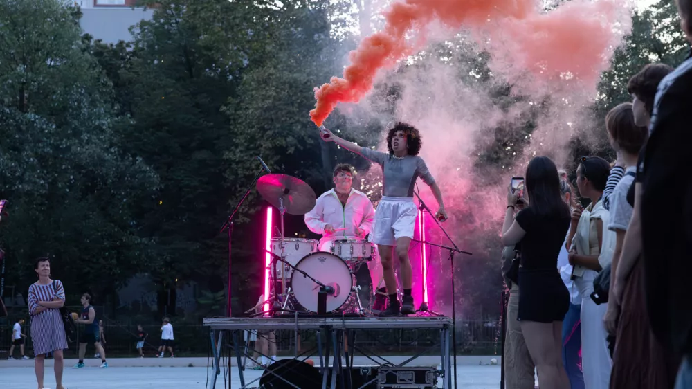 Mladi levi 2025: M&eacute;lissa Guex - SPUST (SINGEL) 