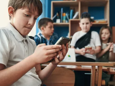 Nov optimističen &scaron;tart, stari nerazre&scaron;eni izzivi