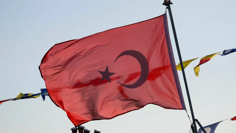 Turkish sailors stand on a navy ship during the Teknofest Blue Homeland event at the Naval Shipyard Command in Istanbul, Turkey, August 28, 2025. Teknofest, the country's largest aerospace and technology festival, is expanding this year to showcase Turkey's naval capabilities and advanced technologies in a special maritime-themed edition. REUTERS/Murad Sezer   TPX IMAGES OF THE DAY