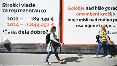plakatna mesta, obcestni oglasi, protivladni plakati, oglas25.08.2025 - Plakati proti delovanju vlade Roberta Goloba. Foto: Nik Erik Neubauer 