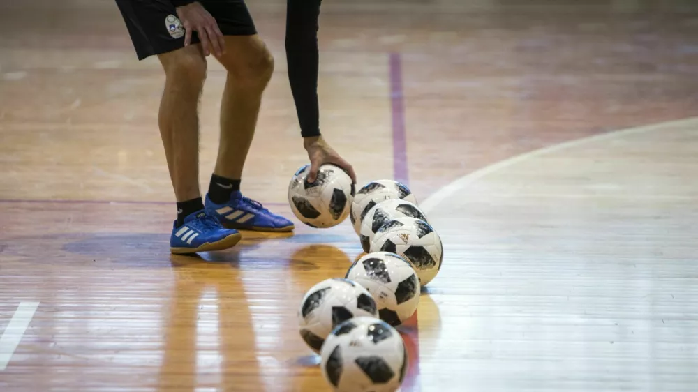 - 08.01.2018  Nogometna zveza Slovenije (NZS)  futsal A reprezentanca  priprave na evropsko prvenstvo UEFA Futsal EURO 2018 v dvoranskem nogometu  trening na Kodeljevem //FOTO: Matja Rut