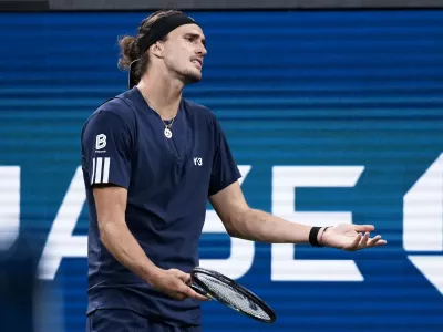 Tennis - U.S. Open - Flushing Meadows, New York, United States - August 30, 2025 Germany's Alexander Zverev reacts after losing a point during his third round match against Canada's Felix Auger-Aliassime REUTERS/Eduardo Munoz