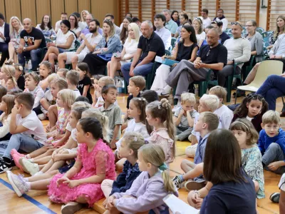 Obiskali smo ljubljansko &scaron;olo: Strah, navdu&scaron;enje in fotografija za spomin