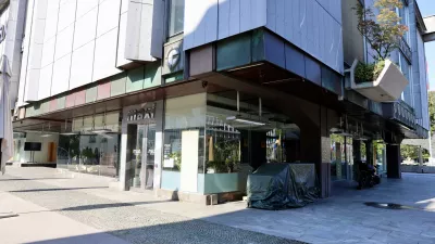 Kavarna Maximarket, prazna, najemik Foto: Jaka Gasar 