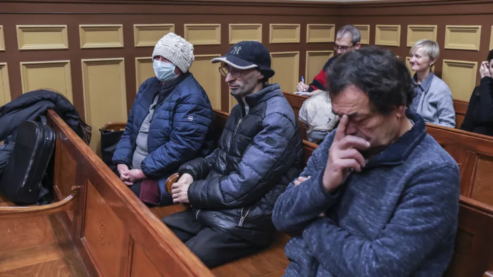 - 28.11.2022 &ndash; sojenje Čop Tanji, Skopec Uro&scaron;u, Mikulin Sandiju, Pavlović Brankotu in Novak Eriki zaradi goljufije in pranja denarja - o&scaron;kodovali naj bi britansko medijsko korporacijo BBC za 336.000 evrov,  //FOTO: Jaka Gasar