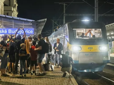 Zah&aacute;jen&iacute; provozu jednotek Pendolino z Prahy do Česk&yacute;ch Budějovic, 31. srpna 2025, Česk&eacute; Budějovice. Prvn&iacute; spoj v c&iacute;li.,Image: 1033037472, License: Rights-managed, Restrictions:, Model Release: no