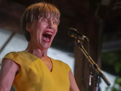 &ldquo;Delamo, čaramo, čaramo lepe stvari&rdquo;