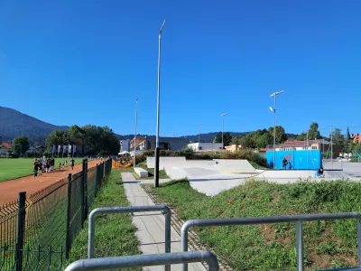 &Scaron;portni park Vrhnika ima sveže dokončani skatepark, ki je že v uprabi. Foto: Miha K. Turk 