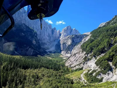 Re&scaron;evalni helikopter, policijski helikopter, nesreča v gorah, gorska nesreča, gore, GRZS, re&scaron;evanjeFoto: PU Kranj