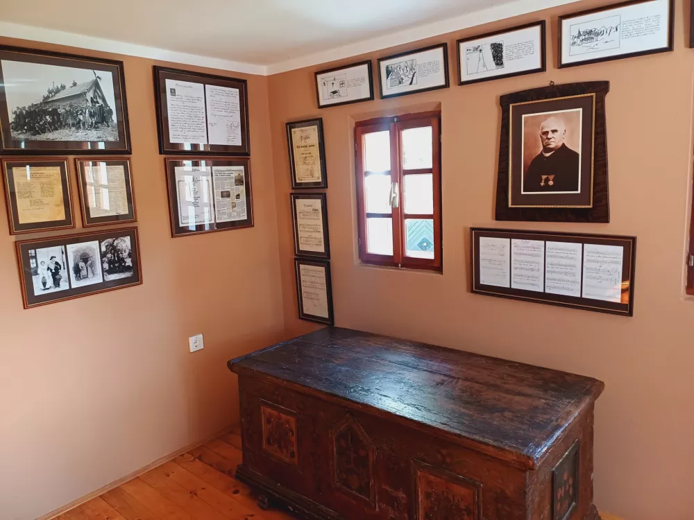 Poklon najvi&scaron;je stoječemu državnemu spomeniku