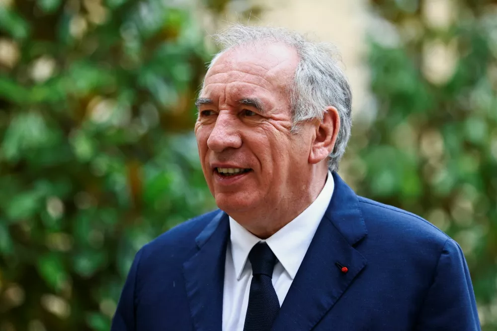 French Prime Minister Francois Bayrou arrives for a series of consultations with political parties, a week before a confidence vote he is seeking from the National Assembly on the budget issue, at the Hotel Matignon in Paris, France, September 3, 2025. REUTERS/Sarah Meyssonnier