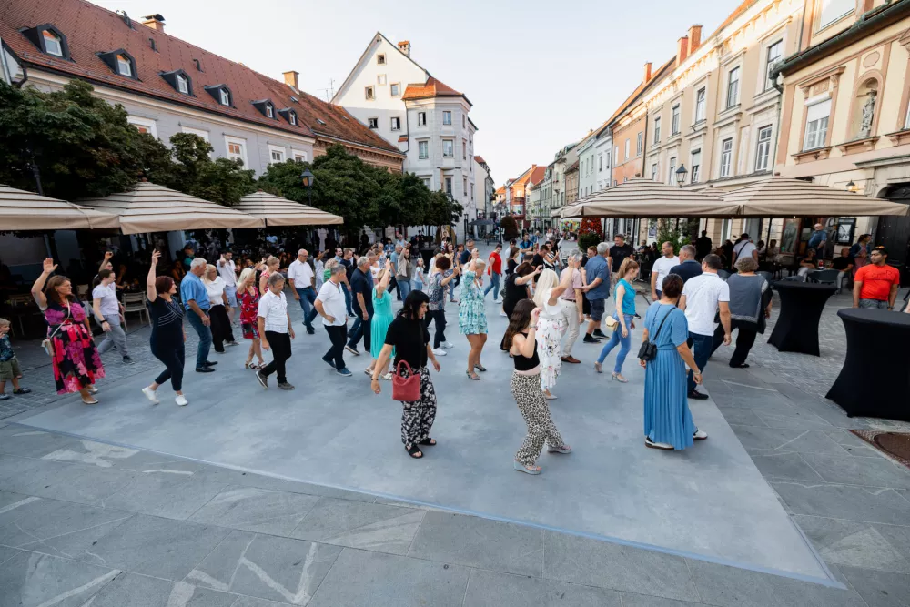 Največji srednjeve&scaron;ki grad obiskalo 22.000 turistov