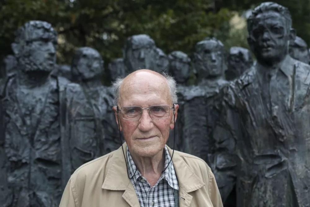 - 23.09.2019 - Andrej Marinc, nekdanji politik - sekretar sekretariata in član predsedstva CK ZKS (1968 - 1972), predsednik IS Skup&scaron;čine SRS (1972 - 1978), podpredsednik ZIS (1978 - 1979), predsednik CK ZKS (1982 - 1986) in član Predsedstva SRS (1986 - 1990).   //FOTO: Jaka GasarOPOMBA: ZA OBJEKTIV - INTERVJU