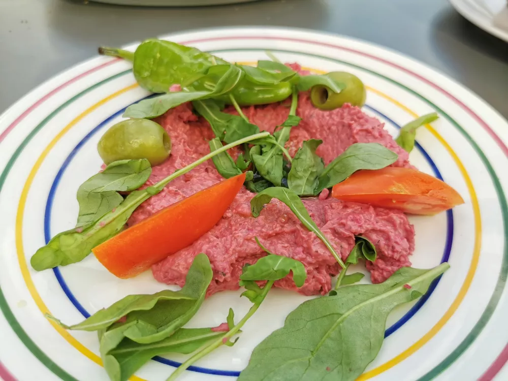 Tatarski biftek, Super osmica Nova Gorica