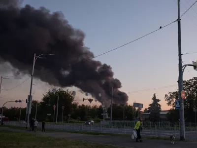07 September 2025, Ukraine, Kiev: Smoke rises over a neighbourhood after a combined missile and drone attack struck Kiev. Photo: Svet Jacqueline/ZUMA Press Wire/dpa
