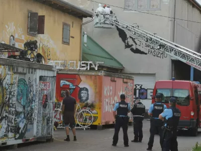 Brisanje grafita, Janez Jan&scaron;a, v KC Pekarna Maribor