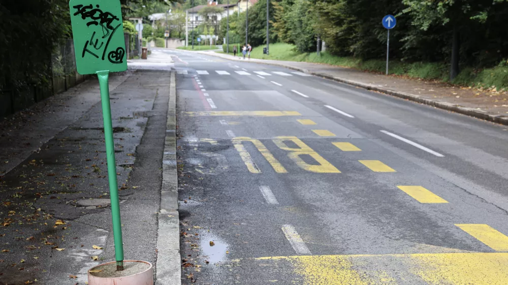 - 22.08.2025 - neurejena avtobusna postajali&scaron;ča - cesta 27. aprila//FOTO: Jaka Gasar