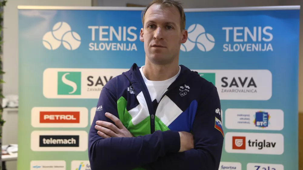 kapetan teni&scaron;ke reprezentance Grega Žemlja - 23.02.2022 &ndash; Teni&scaron;ka zveza Slovenije &ndash; teni&scaron;ka reprezentanca pred dvobojem Čila in Slovenije - Davisov pokal 2022 -  //FOTO: Luka Cjuha.