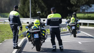 prometni nadzorpolicija - simbolična fotografijaprometna policijavarnost v prometupolicija na motorjihmotoristična policijaprehitri voznikiavtocestna policija08.04.2025 Policijski nadzor, počivališče PovodjeFOTO: Nik Erik Neubauer