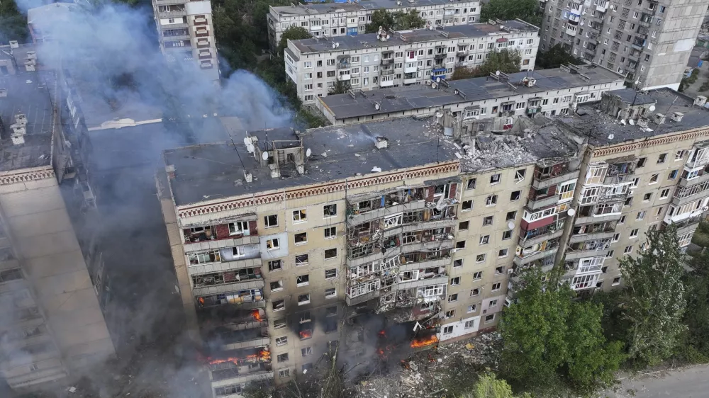 The scene of a Russian aerial strike on a residential building in Kostiantynivka, in the Donetsk region of Ukraine, Wednesday, Sept. 10, 2025. (AP Photo/Alex Babenko)