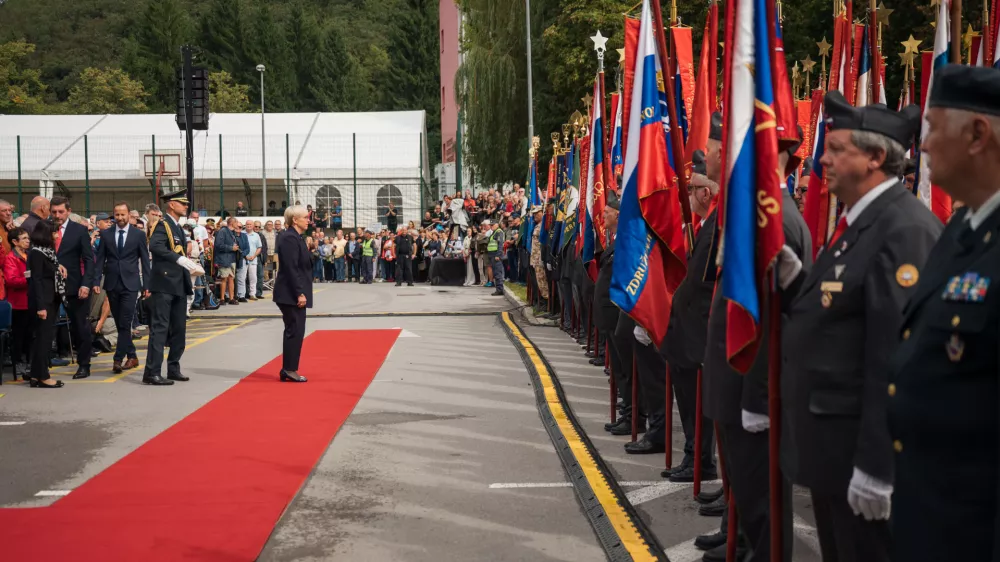 Ilirska Bistrica: osrednja prireditev ob državnem prazniku priključitve Primorske k matični domovini.Slavnostna govornica je predsednica republike Nata&scaron;a Pirc Musar.