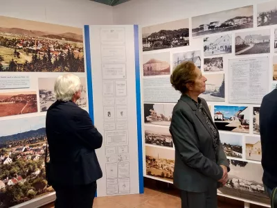 Razstava ob stoletnici razglasitve za trg