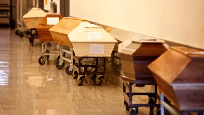 - Žale javno podjetje d.d.,  upepelitveni postopek / upepelitvena peč - krematorij - upepeljevalnica - ///FOTO: Luka Cjuha OPOMBA: ZA OBJAVO V PRILOGI – DNEVNIKOV OBJEKTIV - REPORTAŽA 2011