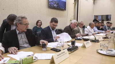 Branimir Štrukelj in Jakob Počivalšek15.11.2024 - podpis Dogovora o prenovi sistema plač in novih uvrstitvah delovnih mest ter nazivov v plačne razrede v javnem sektorju, Kolektivne pogodbe za javni sektorFOTO: LUKA CJUHA