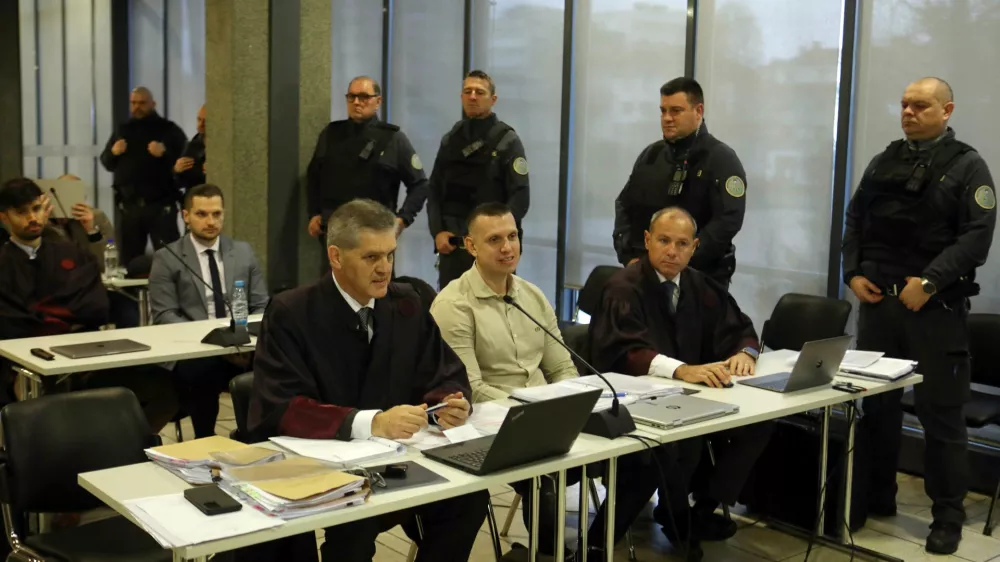 Kava&scaron;ki klan: Slovenski in črnogorski strokovnjak vsak na svojem bregu