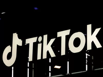 FILED - 24 August 2022, North Rhine-Westphalia, Cologne: The logo of Tik Tok is seen at Gamescom. Photo: Rolf Vennenbernd/dpa