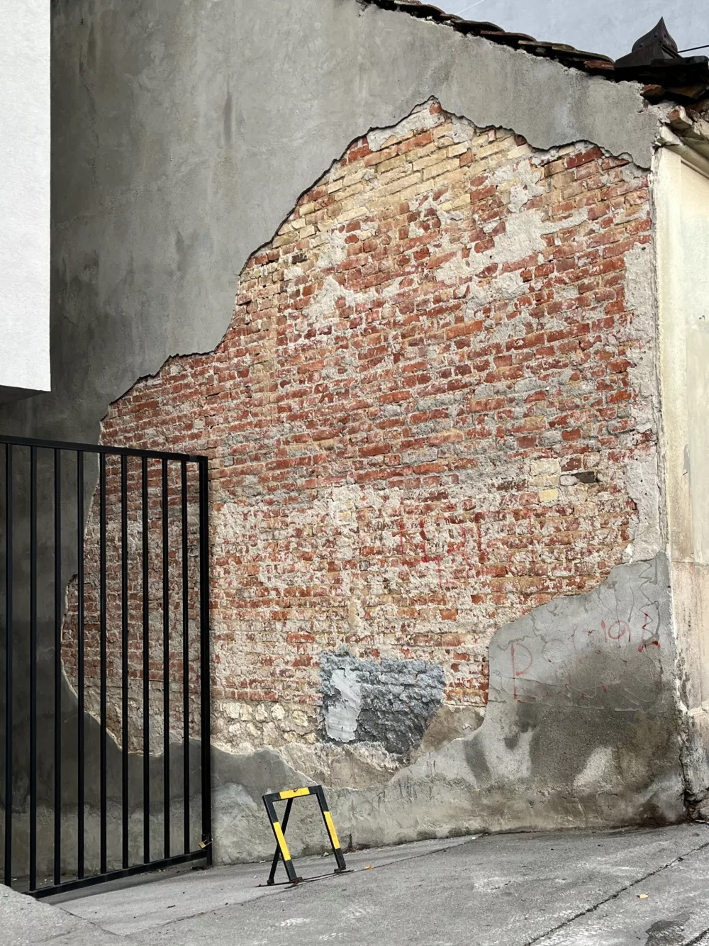 Za nekoga spregledani, za drugega očitni