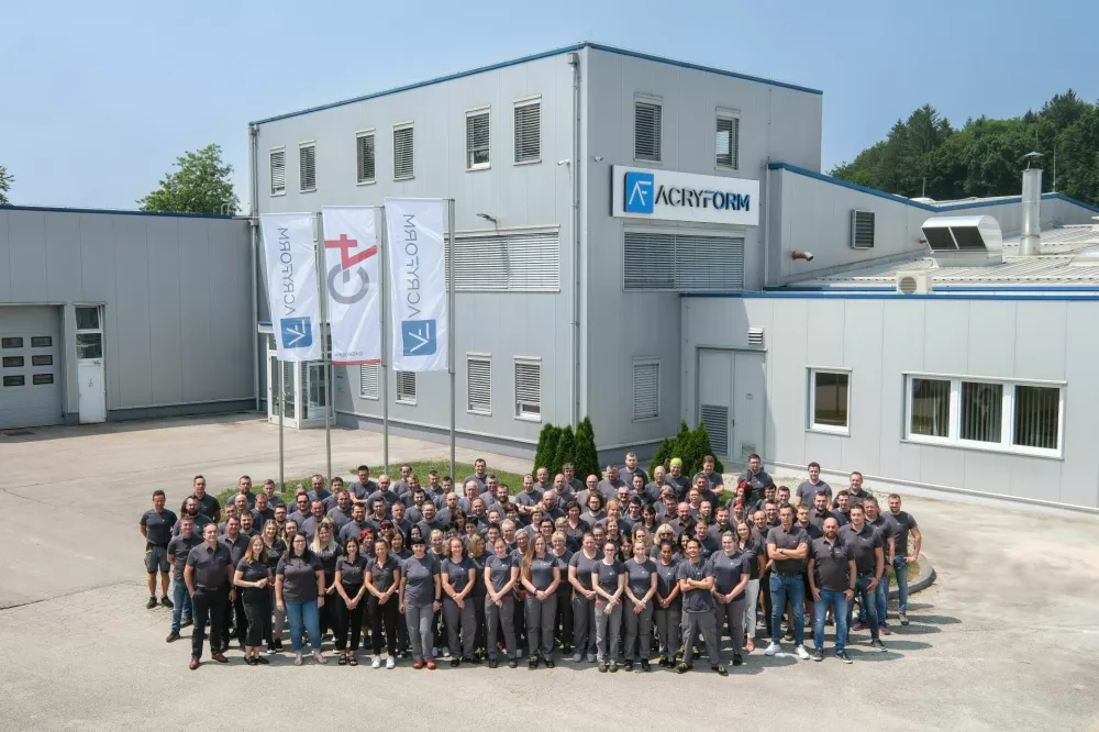 podjetje Acryform
